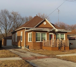 116 W 9th St, Streator, IL 61364