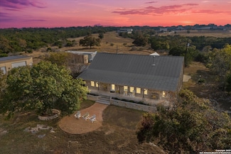 127 Camp Alzafar Rd, Boerne, TX 78006
