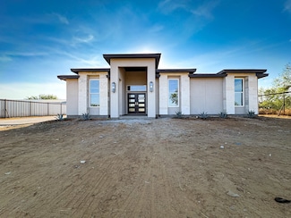 134 Riverside Dr, Zapata, TX 78076