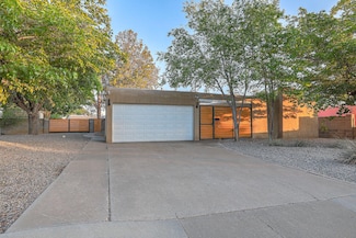 7734 Mcknight Ave NE, Albuquerque, NM 87110
