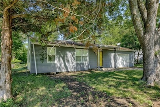 18802 S Lakeside Ln, Belton, MO 64012