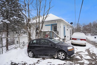 721 Newton Ct, Hastings, MI 49058