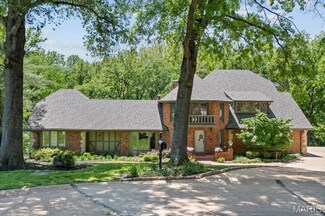 13596 Kings Glen Dr, Saint Louis, MO 63131