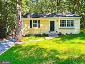 237 Oakridge Dr, Harpers Ferry, WV 25425
