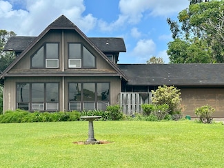 5201 Puuwai Rd, Kalaheo, HI 96741