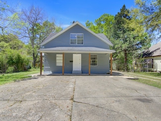 313 N Beauregard St Unit 1, Alvin, TX 77511