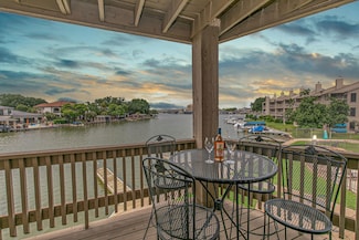509 Short Circuit, Kingsland, TX 78639