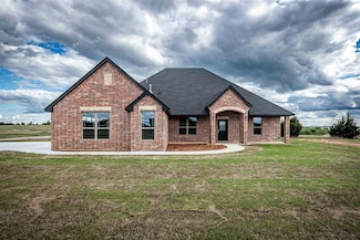 4185 Peak Ln, Elgin, OK 73538
