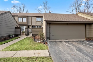 118 Aberdeen Ct, Geneva, IL 60134