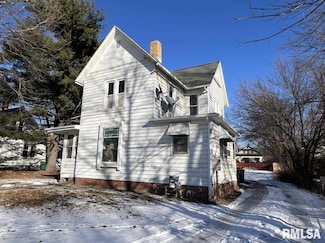 321 S Mcarthur St, Macomb, IL 61455
