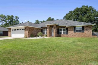 1892 Bay Oaks Cir, Milton, FL 32583