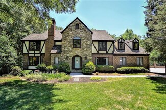 5257 Summer Gate Dr, Charlotte, NC 28226