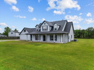 5000 Boreas Dr, Alvin, TX 77511