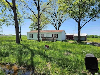 1124 Gary Ave, Centralia, IL 62801