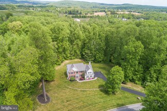 200 Green Hollow Rd, Glenmoore, PA 19343