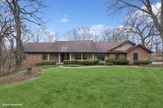 39W165 Red Cloud Ln, Elgin, IL 60124
