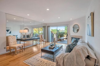 16 Duxbury Cove, San Rafael, CA 94901