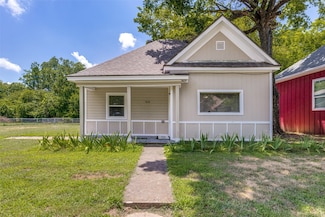 408 W Heron St, Denison, TX 75020