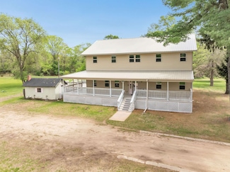 W6870 Czech Ln, Neshkoro, WI 54960