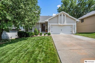 9703 S 22nd Ave, Bellevue, NE 68123