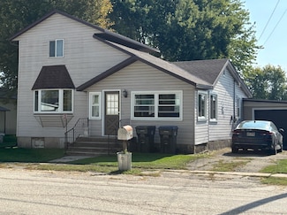 W7067 Main St, Watertown, WI 53094