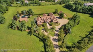 23 Welsh Ln, New Vernon, NJ 07976
