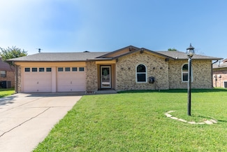 4501 Mink Dr, Haltom City, TX 76117