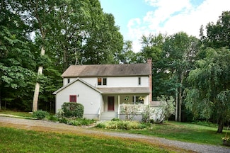 154 E Chestnut Hill Rd, Montague, MA 01351