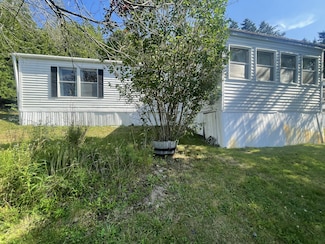 183 Blastow Cove Rd, Deer Isle, ME 04650