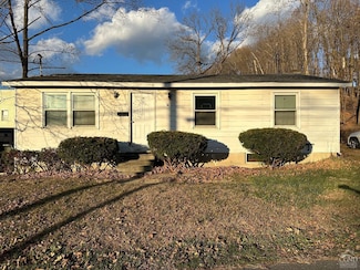 3 Seaman Ave, Castleton On Hudson, NY 12033