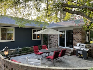 306 Park St, Saint George, SC 29477