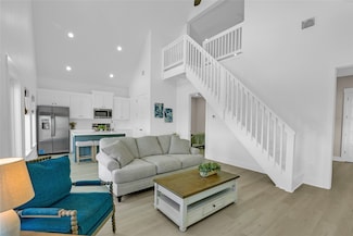 975 Alberdie Dr, Bolivar Peninsula, TX 77650