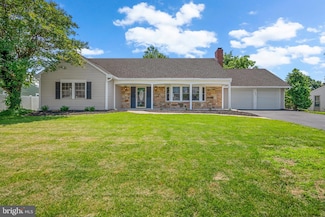 12807 Buckingham Dr, Bowie, MD 20715