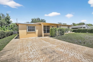 5701 Hope St, Hollywood, FL 33021