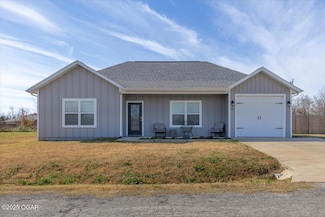 35 Francis Dr, Bella Vista, AR 72715