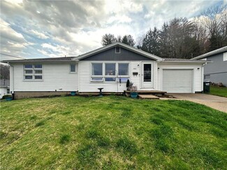 166 Valley View Dr, Coshocton, OH 43812