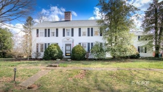 525 1st Ave, Gallipolis, OH 45631
