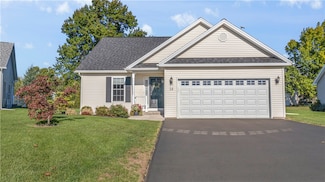 14 Mccormick Ln, Brockport, NY 14420