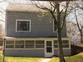 307 3rd Ave W, Lyndon, IL 61261