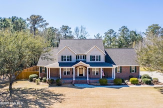 408 Headwaters Dr, Hampstead, NC 28443