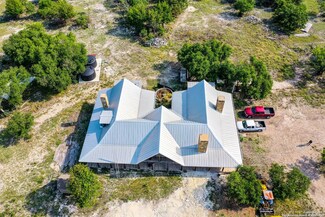 514 Centerfork Rd, Doss, TX 78618