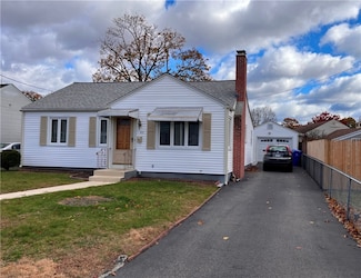 85 Rice St, Pawtucket, RI 02861