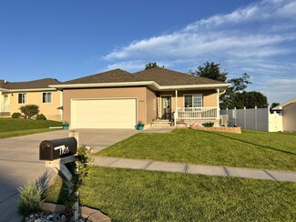 1103 Blue Stem Cir, Norfolk, NE 68701