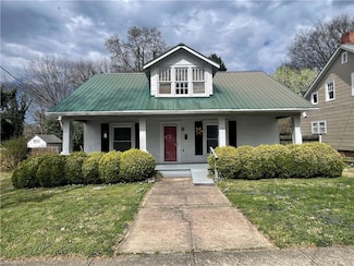 222 Vance St, Lexington, NC 27292