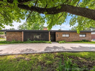 1500 Harris Dr, Bartlesville, OK 74006