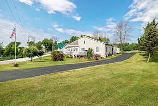 423 E Alburgh Rd, Alburgh, VT 05440