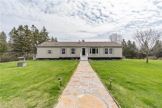 34340 Clayton Center Rd, Clayton, NY 13624