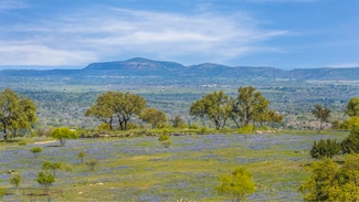 3531 Ranch Road 3347, Round Mountain, TX 78663