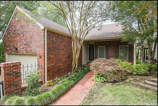 801 Pleasant Valley Dr, Little Rock, AR 72227