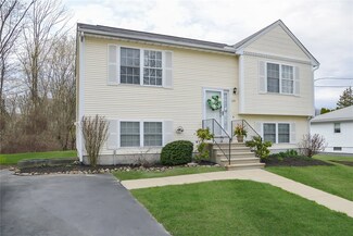 324 Simmonsville Ave, Johnston, RI 02919